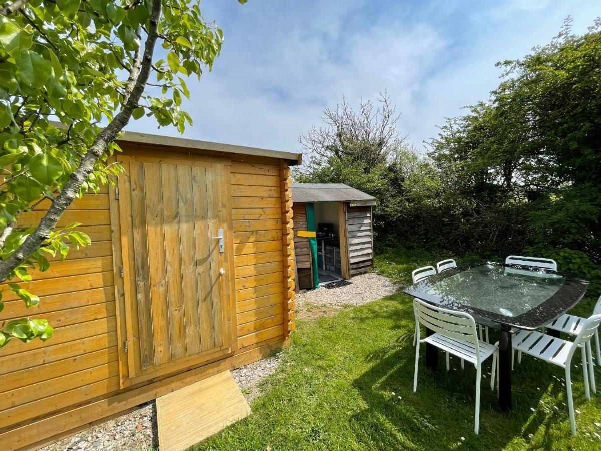 ホテル Coutts Glamping ウェイドブリッジ エクステリア 写真